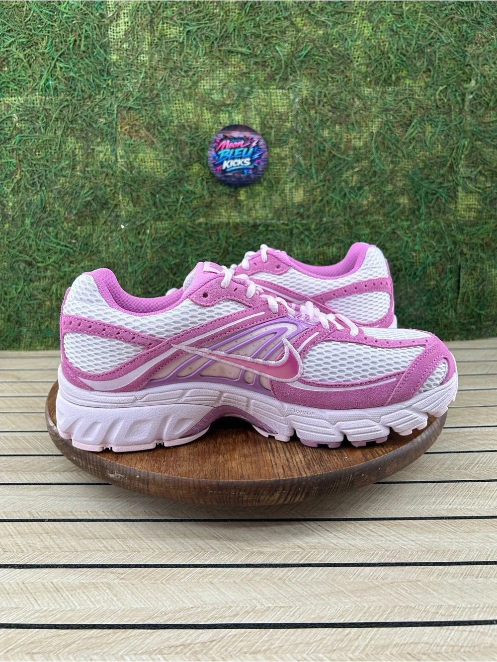 Nike Air Max Moto 2K SE